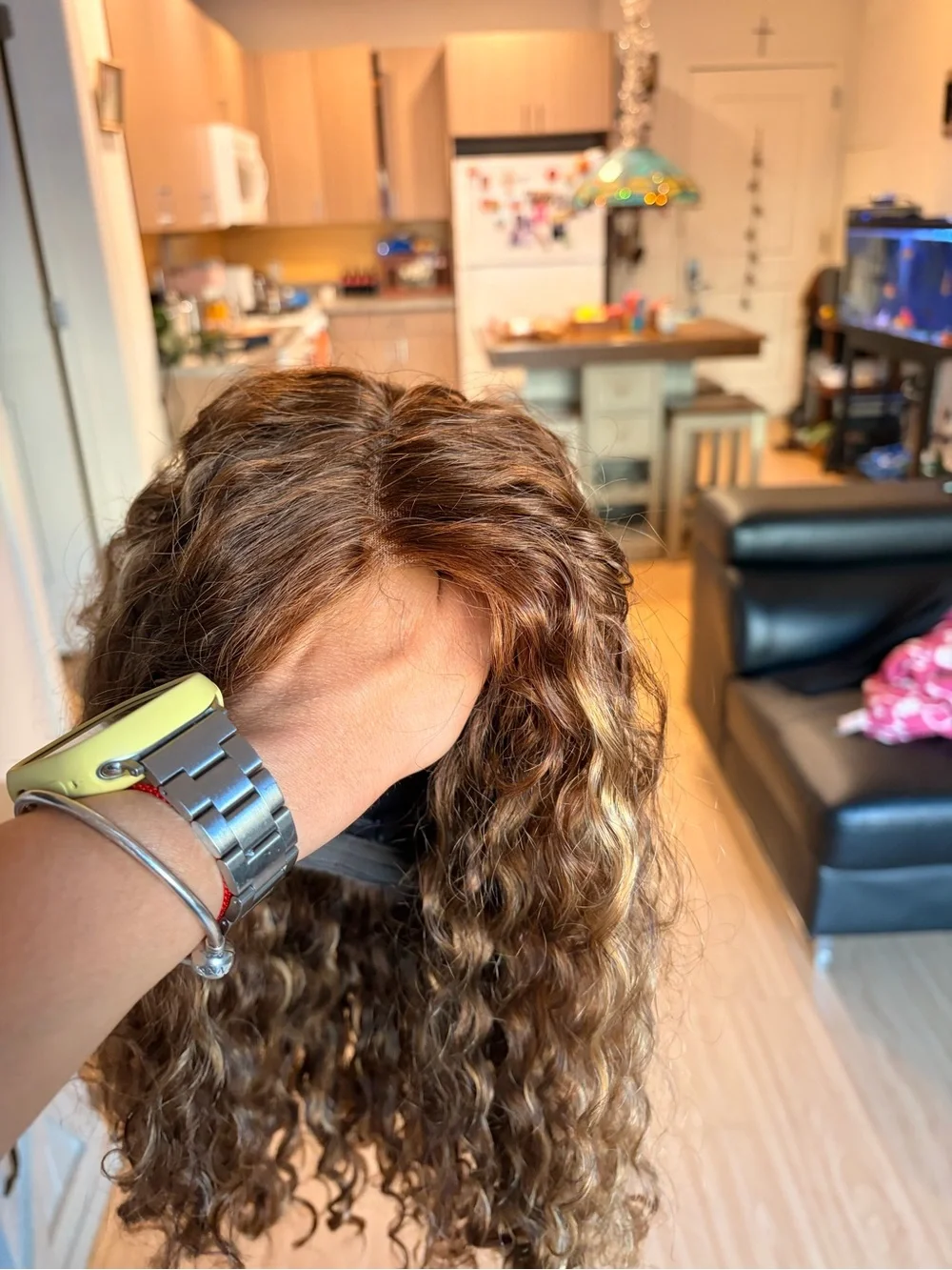 💯 human hair Curly Human Hair Wig - Golden Brown Highlights